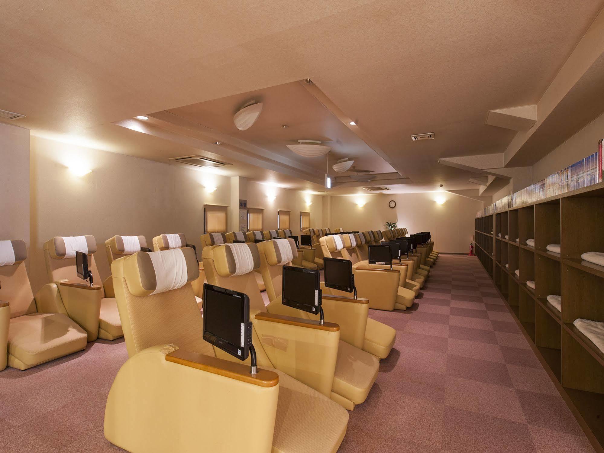 Hana Hotel Fukaya & Spa Exterior photo